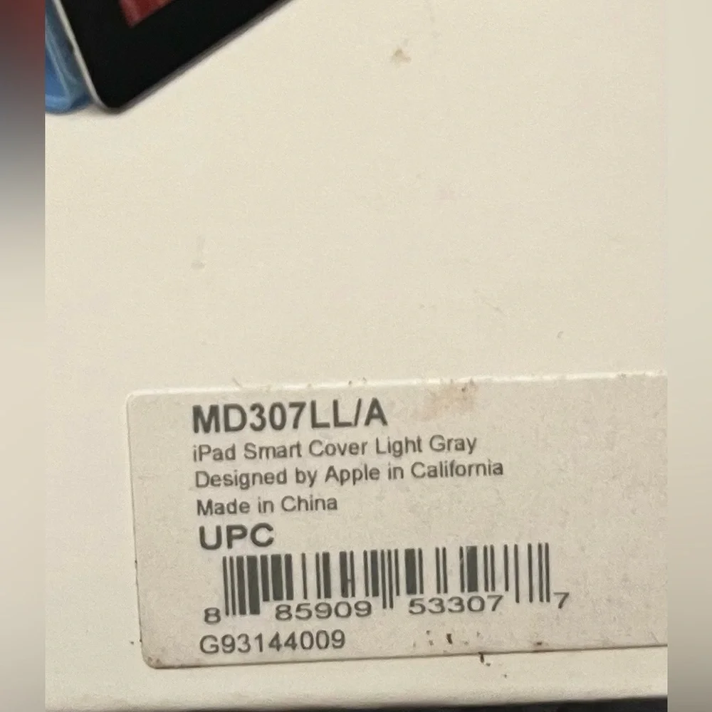 Apple IPad Smart Cover For Gen 2 & 3 Gray MD307LL/A Polyurethane NWT